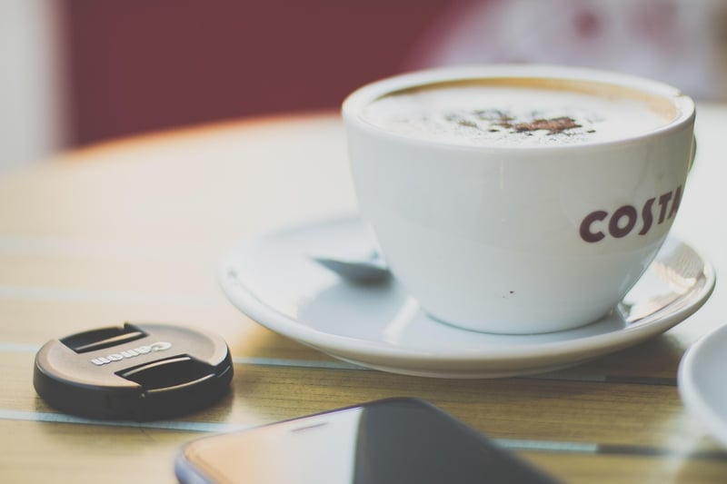 café