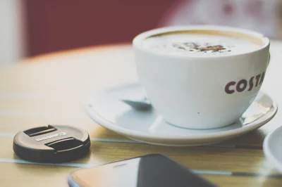 café